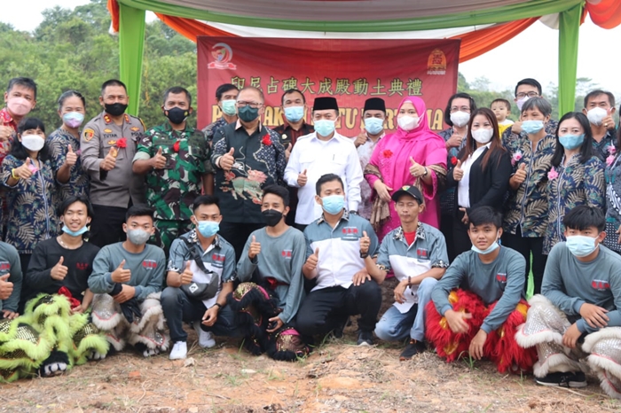 Al Haris Bangun kelenteng