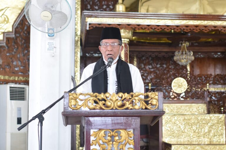 Foto: Wakil Gubernur Jambi, Abdullah Sani pada Peringatan Isra Mikraj Nabi Muhammad SAW 1443 H Tahun 2022 lingkup Pemerintah Provinsi Jambi. (Dok. Sopbirin/Kominfo)