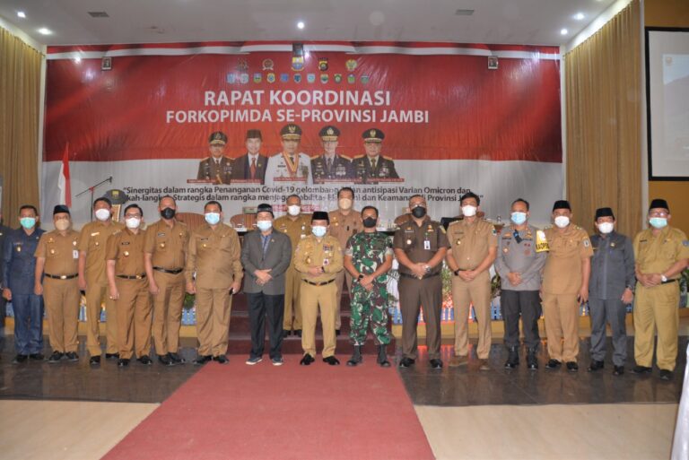 Foto: Gubernur Jambi, Al Haris saat Rapat Forum Komunikasi Pimpinan Daerah (Forkompimda) se Provinsi Jambi Tahun 2022. (Dok. Novriansah/Kominfo)