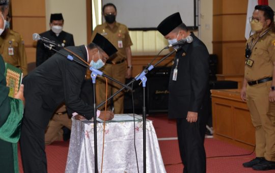 Al Haris Lantik Kepala Sekolah Titian Teras dan SMK N 3 Kota Jambi