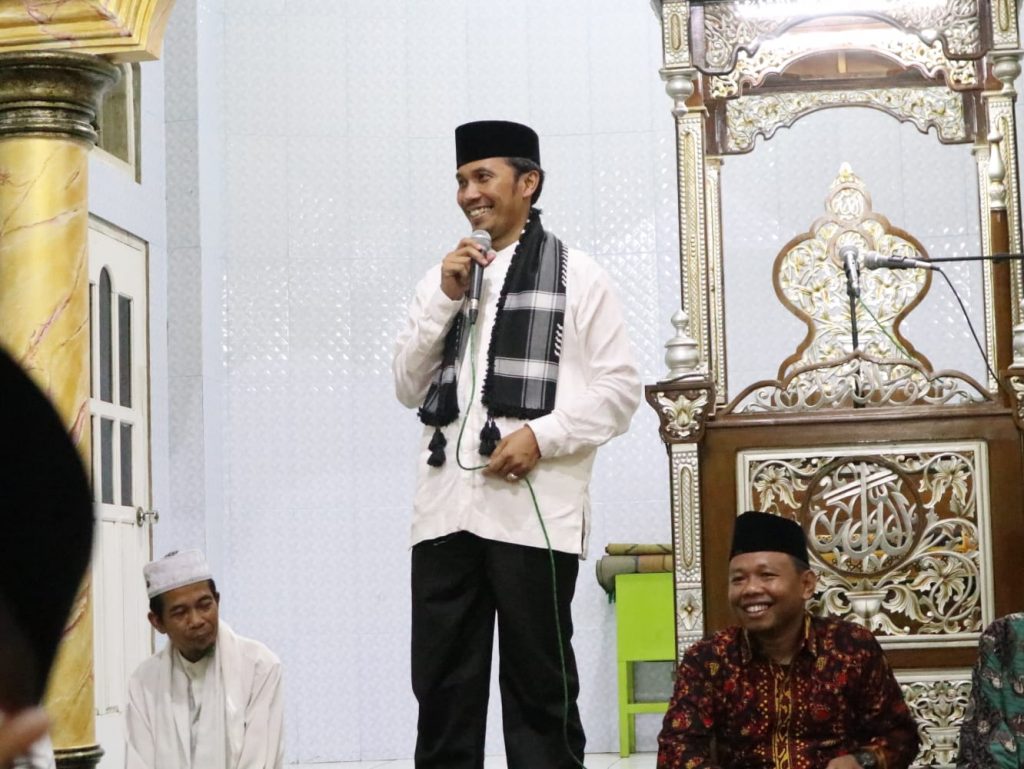 Ketua DPRD Provinsi Jambi Edi Purwanto saat menggelar safari Ramadhan di Kabupaten Batanghari (Foto: Istimewa)