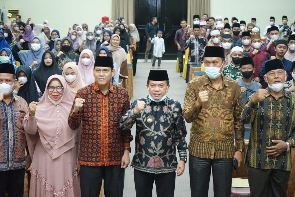 Gubernur Jambi, Al Haris pada Pembukaan Seleksi Kafilah Provinsi Jambi untuk Mengikuti Musabaqoh Tilawatil Quran (MTQ) Nasional Ke-XXIX Tahun 2022, di Provinsi Kalimatan Selatan (Foto: Novriansah/Hori)