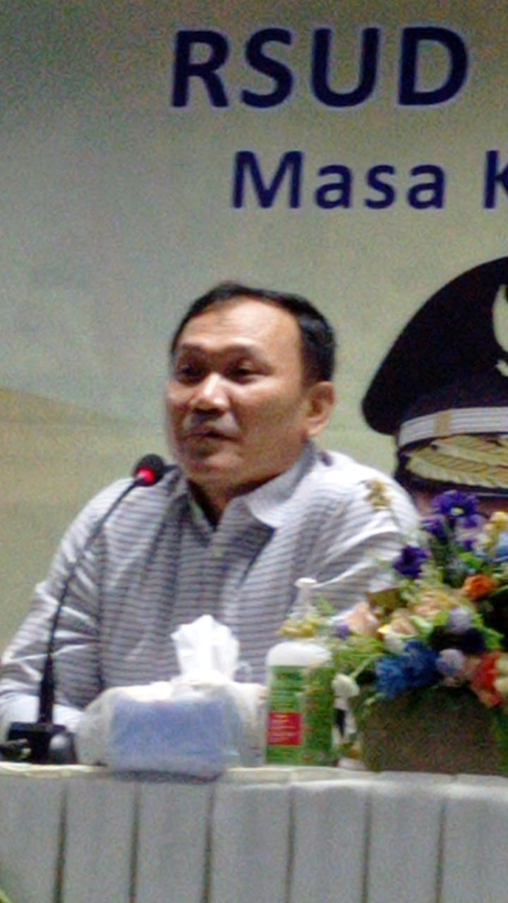 Direktur Utama RSUD Raden Mattaher Jambi, Dr. dr. Herlambang, sp.OG.KFM. (Foto: Istimewa)