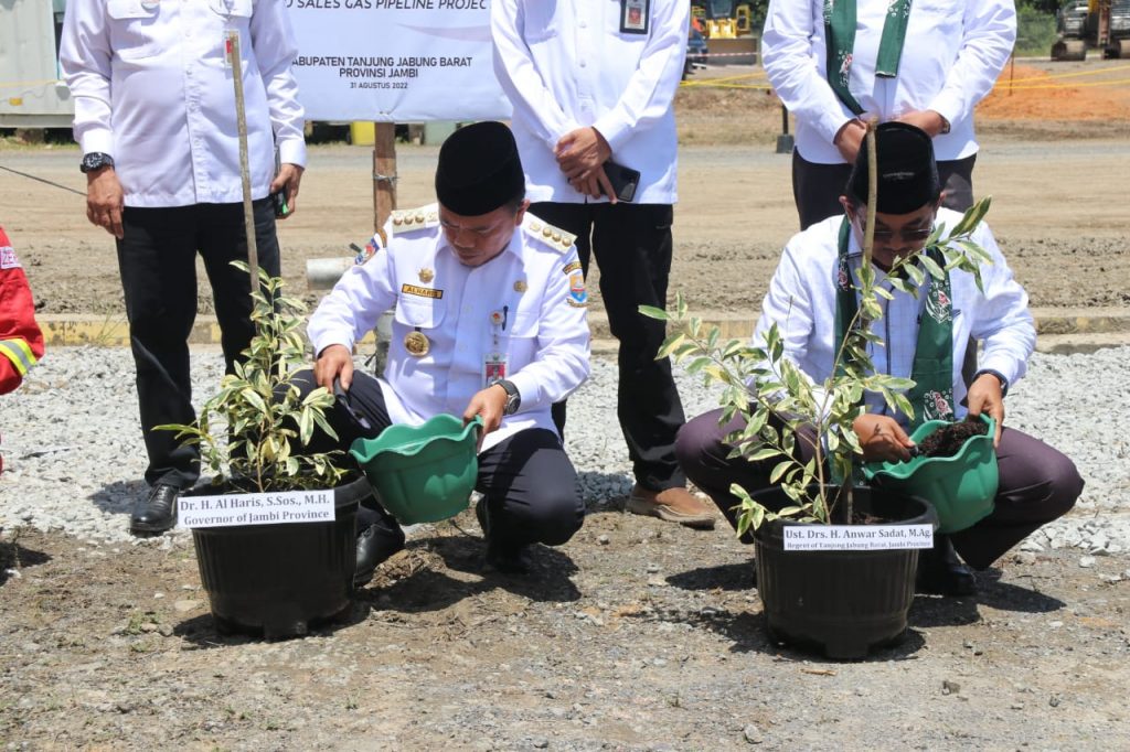 Gubernur Jambi, Al Haris, pada acara Groundbreaking Ceremony Gas Project Akatara Field KKKS Jadestone Energy. (Foto: Agus Supriyanto)