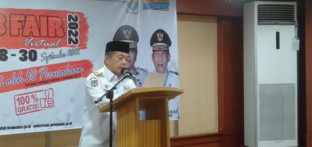Gubernur Jambi, Al Haris, saat pembukaan Pameran Bursa Kerja (JOB FAIR) Virtual Provinsi Jambi Tahun 2022. (Foto : Novriansyah)