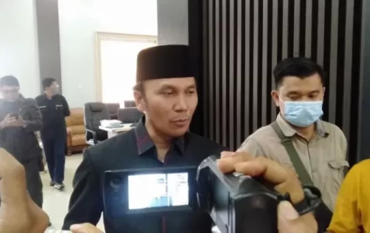 Ketua DPRD Provinsi Jambi Pinta Gubernur Jambi Evaluasi Semua Kontraktor