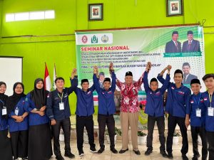 Fhoto bersama Pengurus HMP HES
