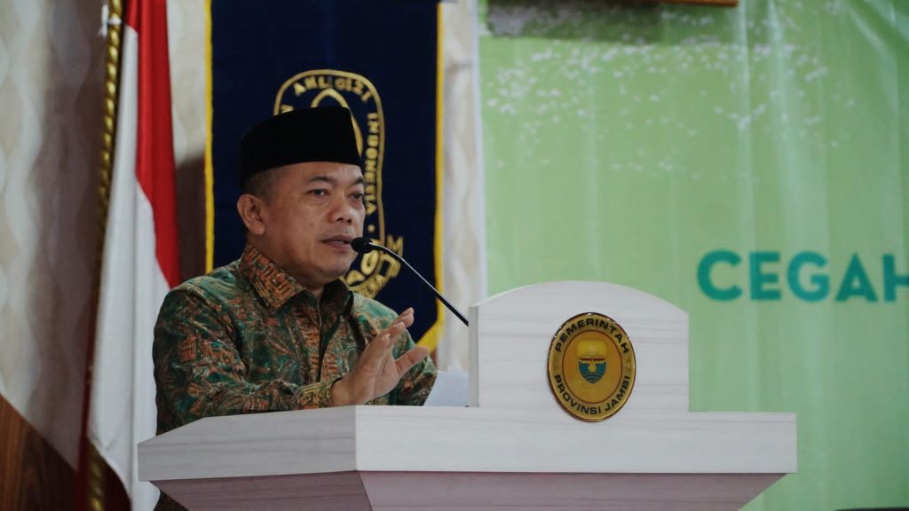Gubernur Jambi, Al Haris pada pembukaan Seminar Nasional Persatuan Ahli Gizi Indonesia. (Foto: Patra)