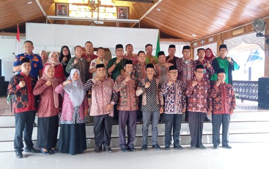 8 Orang Pejabat Pada Jabatan Baru Lingkup Pemda Kabupaten Batang Hari Dilantik Sekda