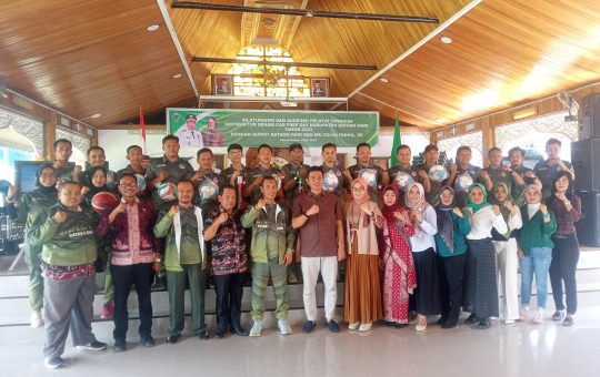Pererat Silahturahmi, Bupati Batang Hari dan Isteri Audiensi Bersama Instruktur Senam CFD dan Pelatih Tangguh