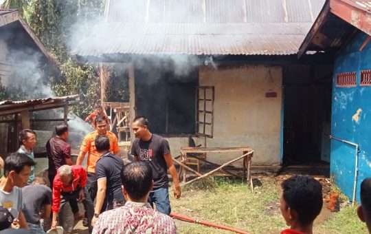 Kebakaran Di Mersam Hanguskan 1 Unit Rumah Dinas dan 15 Macam Aset PDK Batang Hari