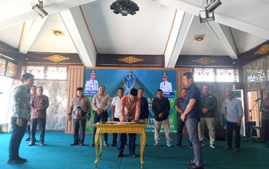 Bupati Fadhil Arief Menjadi Saksi Penandatangan PT SJL dan KTAT MSI