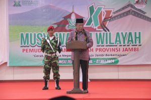 Wakil Gubernur Jambi, Drs. H. Abdullah Sani, M.Pd.I., pada Musyawarah Wilayah XV Pemuda Muhammadiyah Provinsi Jambi. (Foto: Agus Supriyanto/Sobirin)