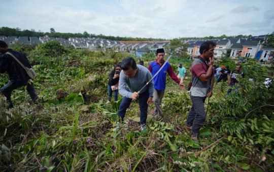 Al Haris Gontong Royong Bersama Warga Bagan Pete Kota Jambi