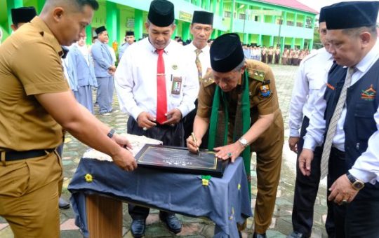 Wagub Sani Hadiri Pembukaan Matsama MAN 3 Kota Jambi