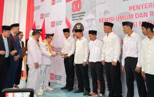 Al Haris Serahkan Remisi ke Narapidana, Ada yang Langsung Bebas