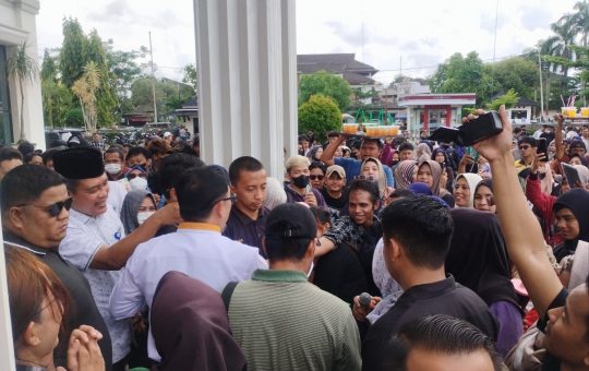 Aliansi Masyarakat Jambi Gelar Aksi Damai Minta Program MBG Dilanjutkan